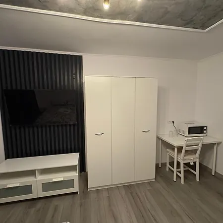Apartman Garsoniera La Cristi
